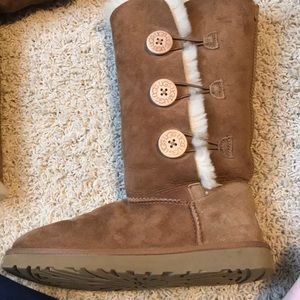 Tan ugh boots Australia